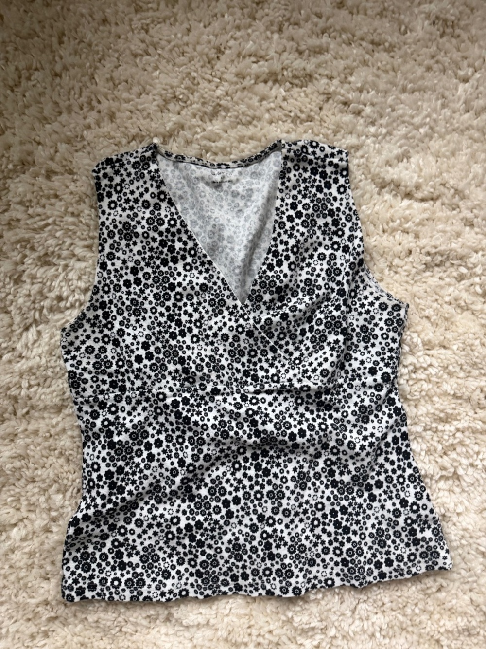 Sleeveless croft & barrow Black and White Floral Wrap-Style Camisole camisole wi